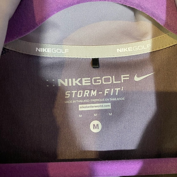 Nike Golf, Storm fit, size medium - Picture 4 of 7